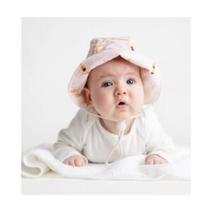 Baby-in-Pink-Vintage-Beach-Summer-Bonnet-–-Newbornlander.jpg